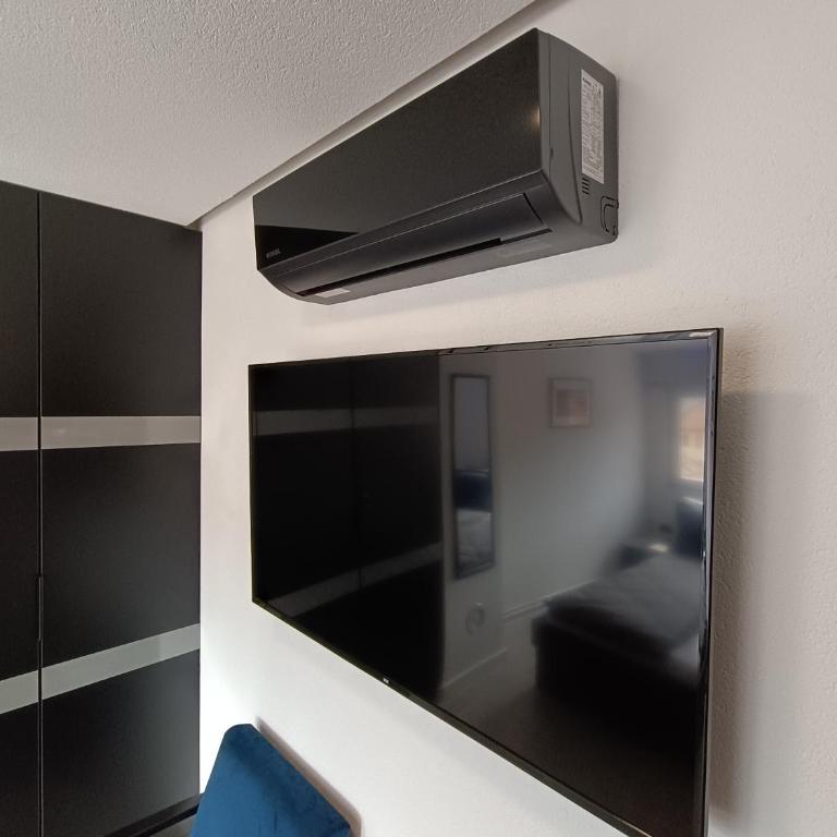 LuxApart Bjelave City Centar free parking - Deluxe Apartment - 20