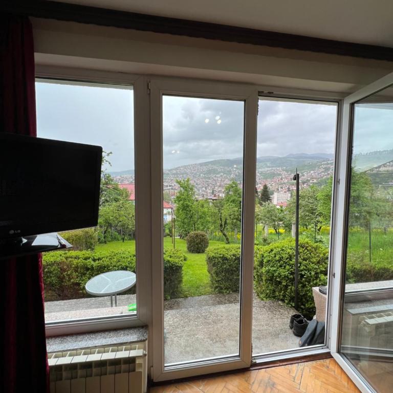 Holiday House Bistrik - Apartman sa Pogledom na Vrt - 40