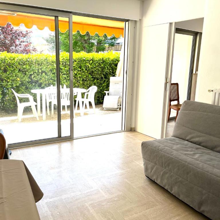 Appartement Cosy Piscine Mandelieu - Appartamento con 1 Camera da Letto - 11