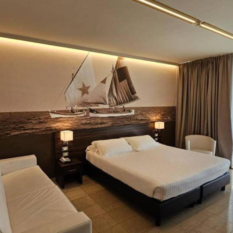 Mercure Rimini Lungomare - Camera Matrimoniale Superior con Balcone - 7