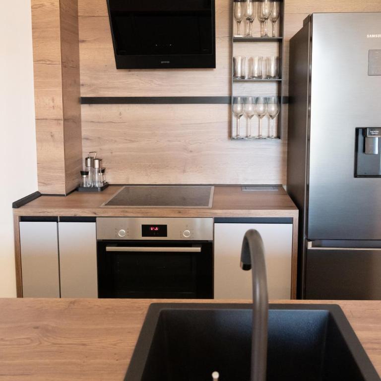 Tivat TOP privacy apartments Manor - Apartman sa 1 Spavaćom Sobom, Pogledom na More i Balkonom - 20