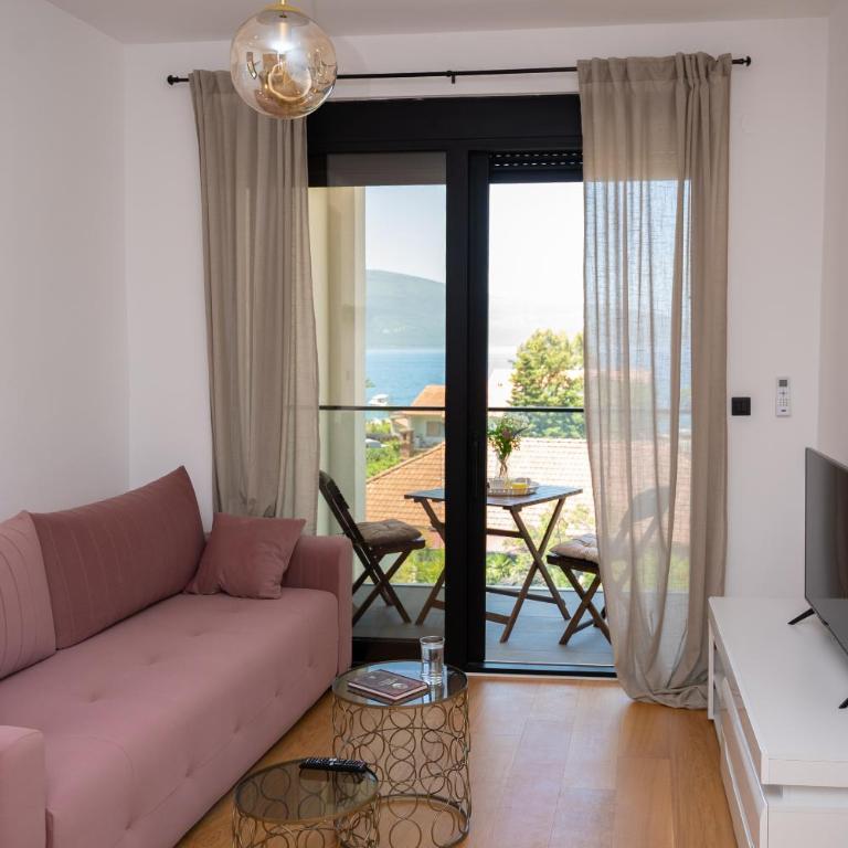 Tivat TOP privacy apartments Manor - Apartman sa 1 Spavaćom Sobom, Pogledom na More i Balkonom - 21
