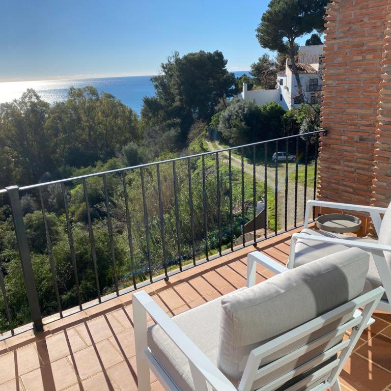 Tranquil 3 bed villa with private pool + sea view! - Villa de 3 dormitorios - 64