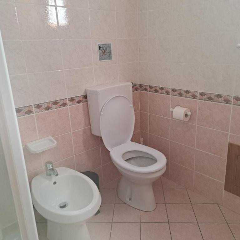 Adriella apartments - Three-Bedroom Apartment - 34