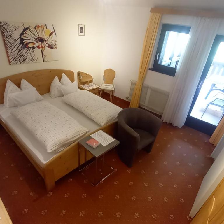 Garni Meinrad - Doppelzimmer mit Balkon - 6