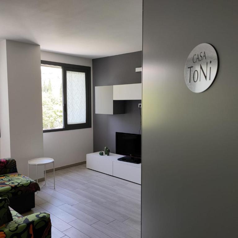 Casa ToNi - Appartamento con 2 Camere da Letto - 8
