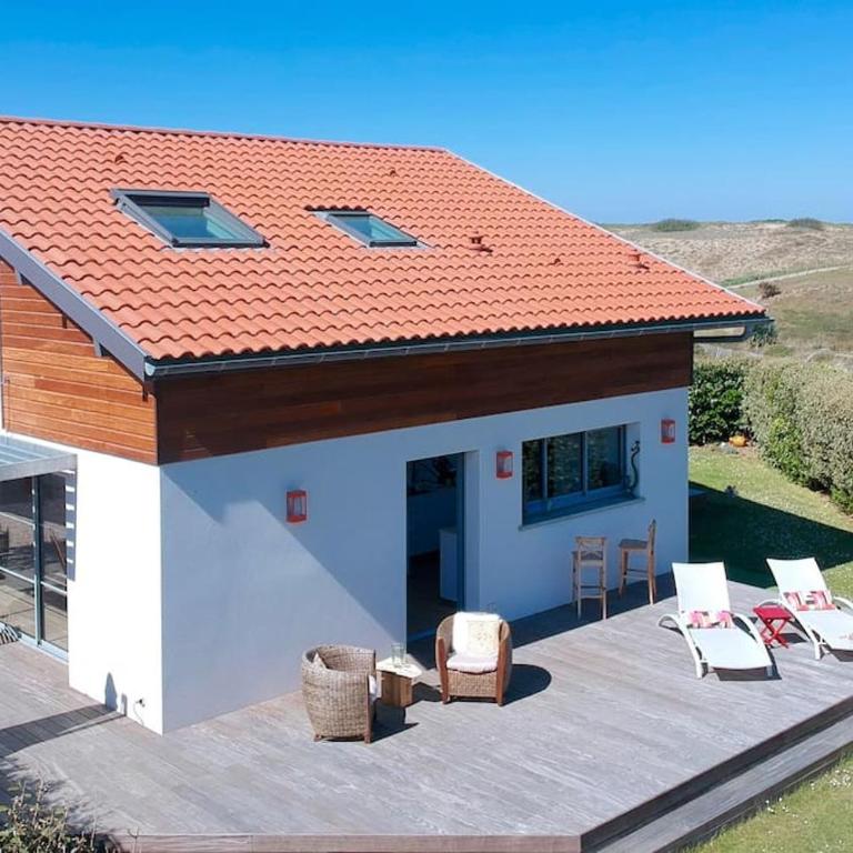Modern Beach Villa 150m from the Atlantic surf - Villa - Côté Plage - 2