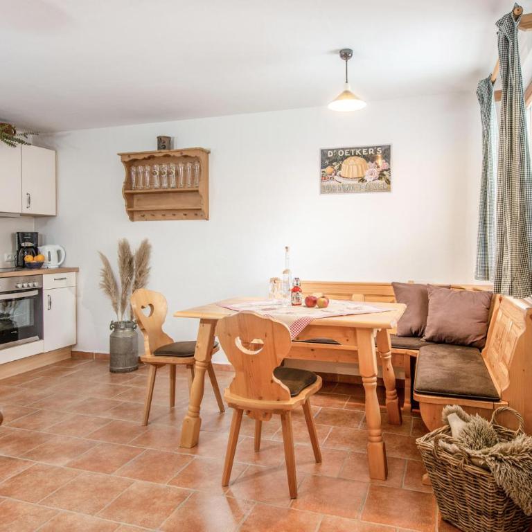 Charmante Berghuette - Maison de Vacances 9 Chambres - 31