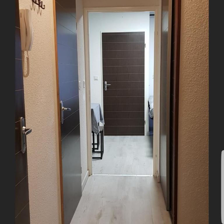T2 avec balcon plein sud - Apartment mit 2 Schlafzimmern - 8