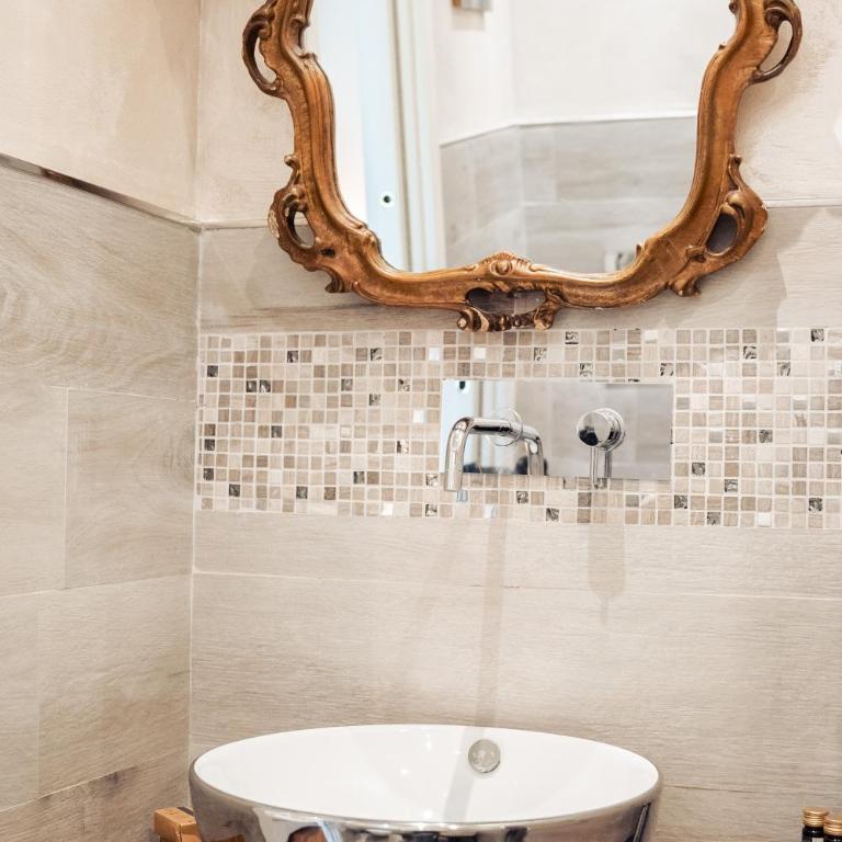 Le 5 Terre La Spezia - Suite with Sauna - 12