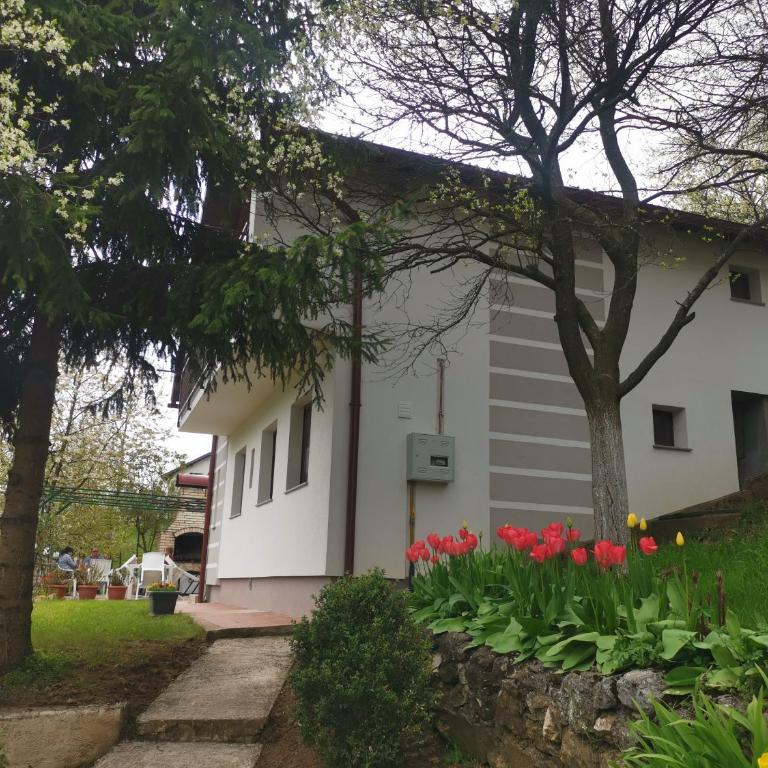 Keep Calm Garden - Vacation Home - 2