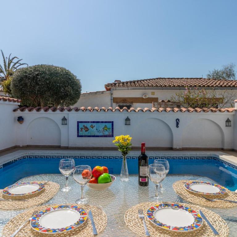 Goldhome - Requesens - Piscina privada, cerca playa - Casa de 2 dormitorios - 2