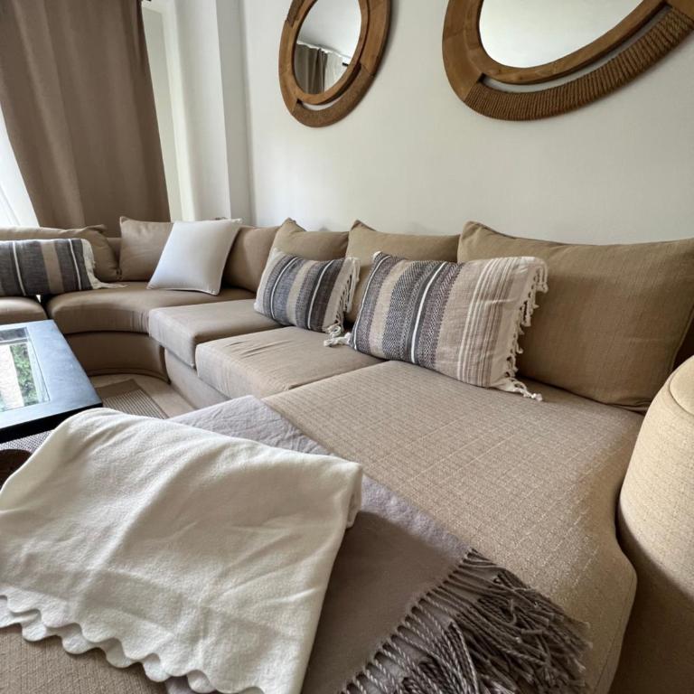 Impeccable large apartment with immense terrace and private garden overlooking the mountain, featuring 2 bedrooms and sleeping up to 4 guests located 100 meters from Plaza Maestranza - Two-Bedroom Apartment - 57