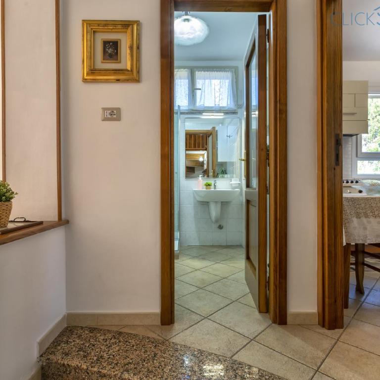 Alghero Villa Galatea con giardino per 8 persone vicino alla spiaggia con 4 camere - Villa con 3 Camere da Letto - 75
