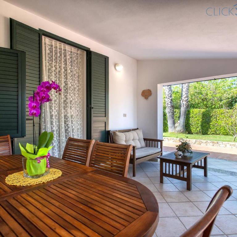 Alghero Villa Galatea con giardino per 8 persone vicino alla spiaggia con 4 camere - Villa con 3 Camere da Letto - 5