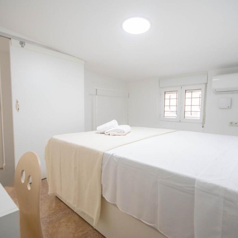 For Your Rentals Encantador apartamento TEMPORAL 3 dormitorios Madrid GUS560 - Three-Bedroom Apartment - 4