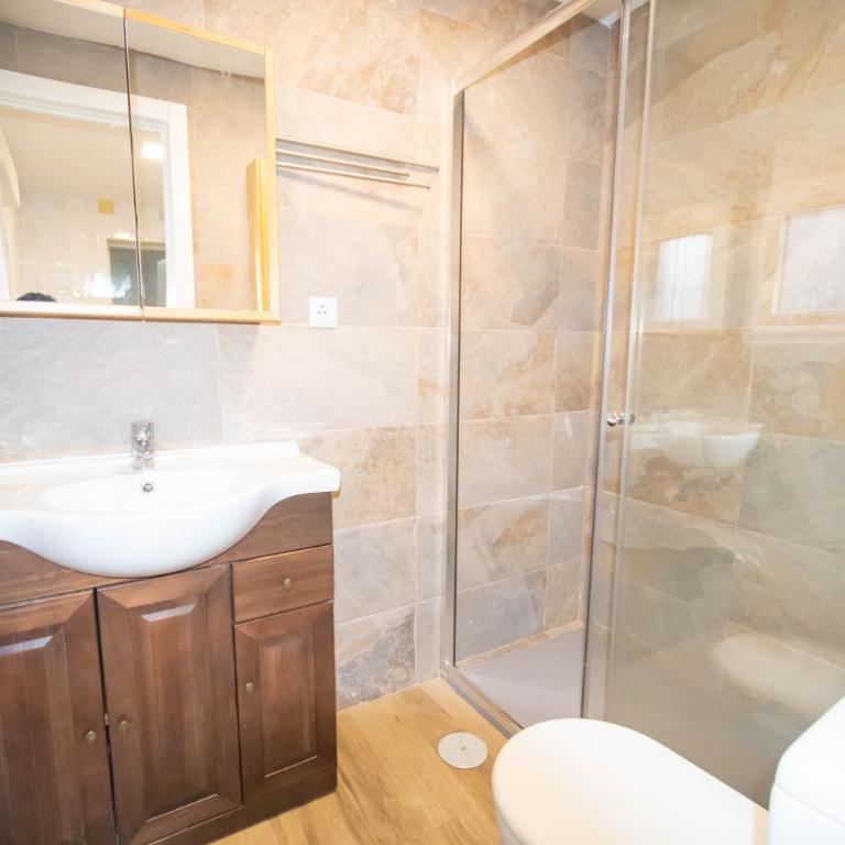 For Your Rentals Encantador apartamento TEMPORAL 3 dormitorios Madrid GUS560 - Three-Bedroom Apartment - 19