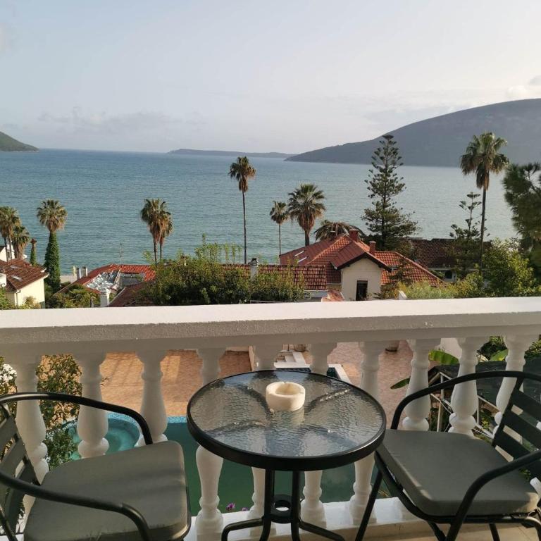 Petrovic house - Apartment with Sea View - 1