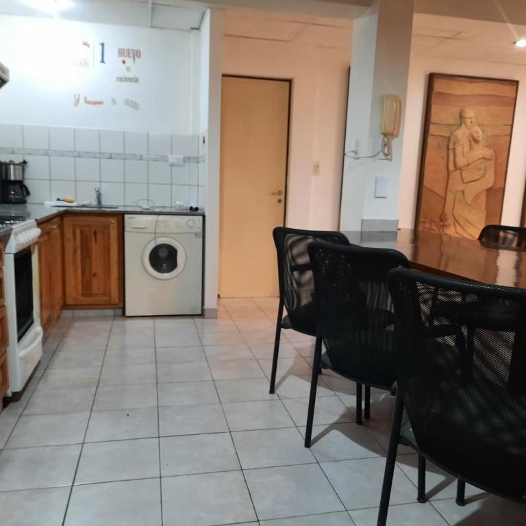 Complejo los Andes II con estacionamiento - Casa de 2 dormitorios - 3