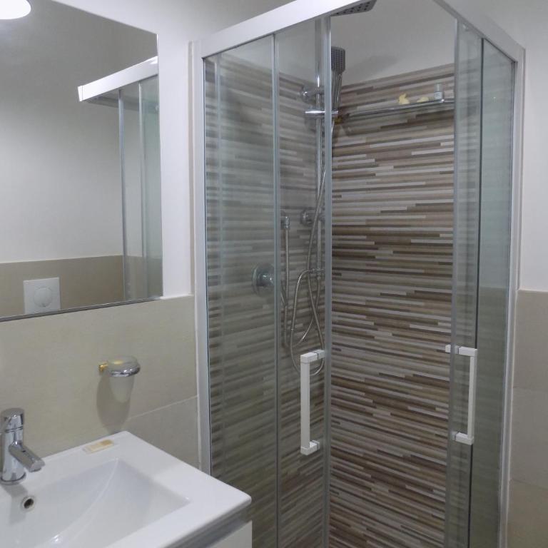 Casa Sanabria - Double Room with Private Bathroom - 15