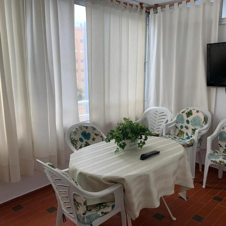 SERVICE APART LAZARO- Apartamentos Aguamarina - Dos dormitorios - 2 Bedrooms - Apartamento con vistas al mar - 2
