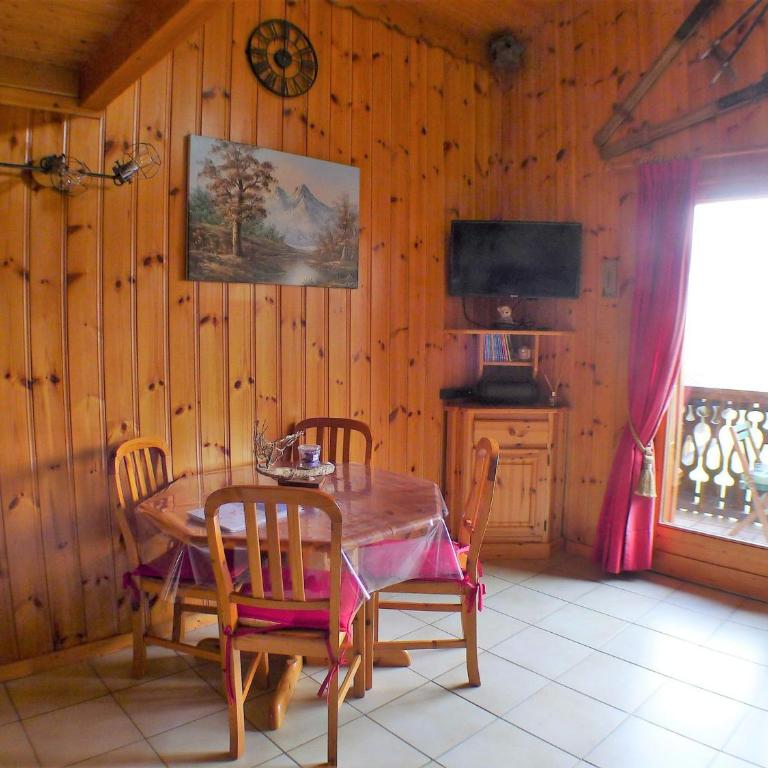 Duplex T3 à Morillon - Animaux bienvenus, WiFi, Parking inclus - Appartamento con 2 Camere da Letto - 3