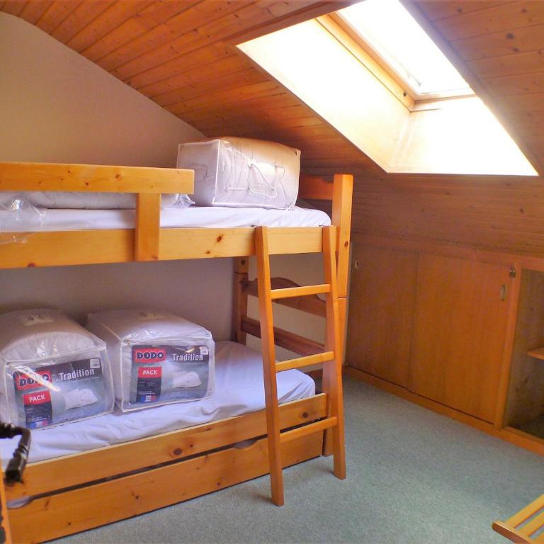 Duplex T3 à Morillon - Animaux bienvenus, WiFi, Parking inclus - Appartamento con 2 Camere da Letto - 9
