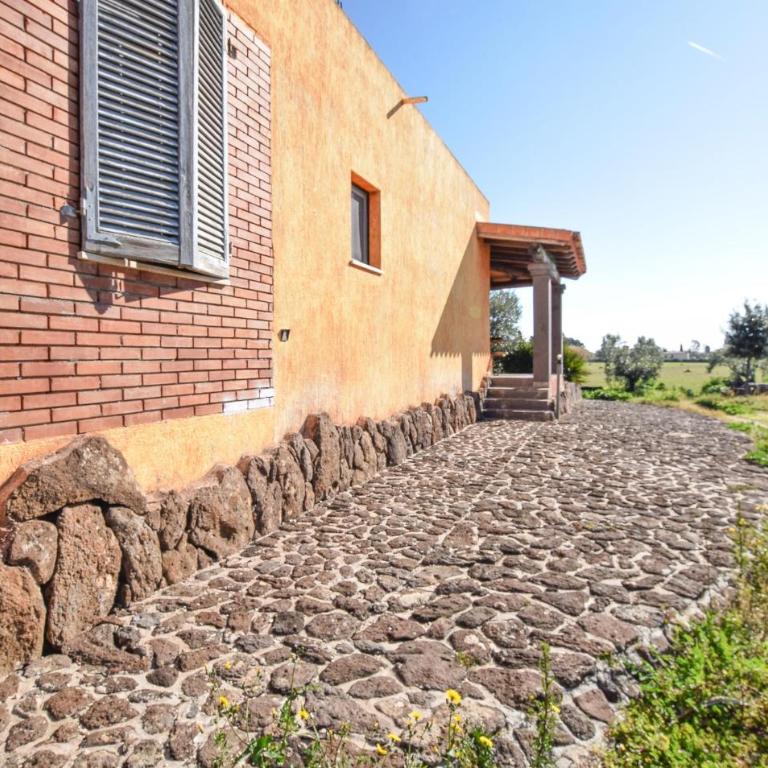 Gorgeous Home In Orosei - Casa Vacanze con 1 Camera da Letto - 8