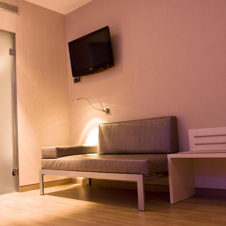 Barcelona House - Triple Room - 3