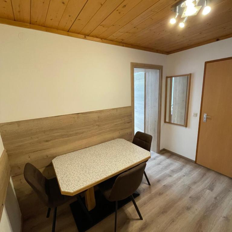 Hotel-Garni Seestrand - Familienzimmer mit Seeblick - 1