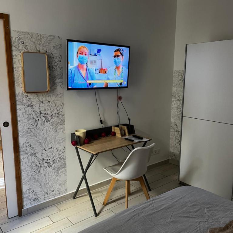 Joli appartement hypercentre T2, classé meublé de tourisme 3 avec parking gratuit - Appartement 1 Chambre - 25