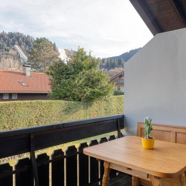 Ruhige Ferienwohnungen Partenkirchen 1 - One-Bedroom Apartment - 25