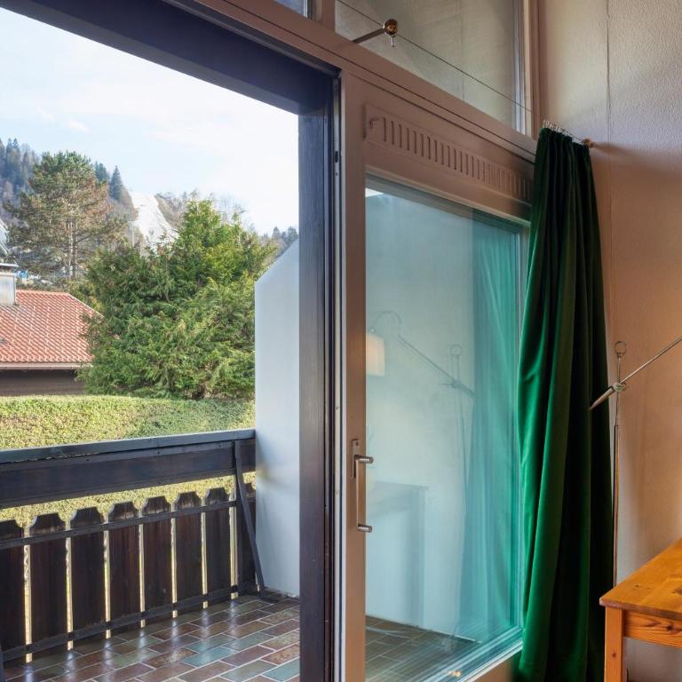 Ruhige Ferienwohnungen Partenkirchen 1 - One-Bedroom Apartment - 17
