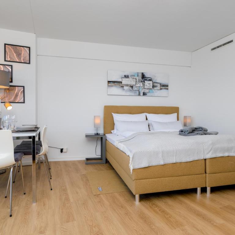 Primero Top-Suite I 22 Stock I Messe Zentrum Kongress - Apartment with Balcony - 22