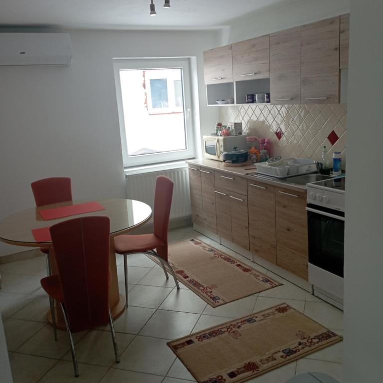 Apartman U&O Bihać - Two-Bedroom Apartment - 6