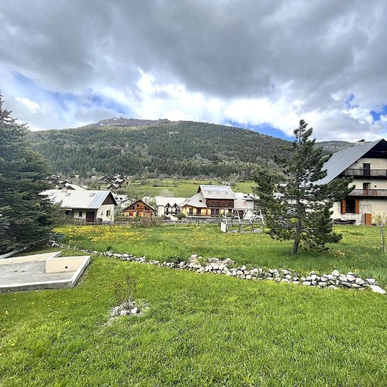 Studio Montagne 4 Pers. près Pistes et Commerces - La Salle les Alpes - Appartement 1 Chambre - 18