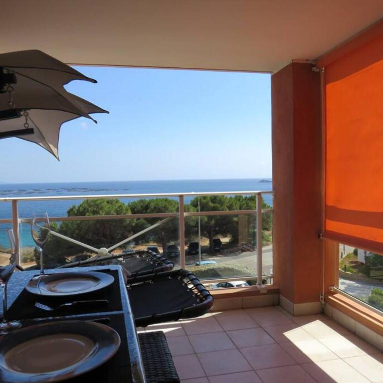 Bel app T2 en bord de Mer vue Sanquinaires piscine - Appartement 1 Chambre - 8