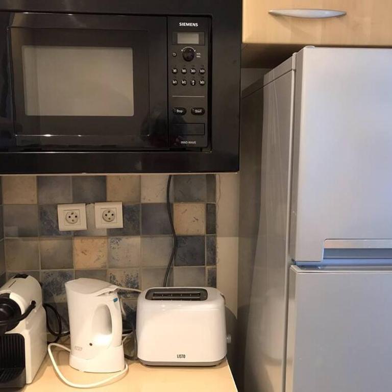 Bel app T2 en bord de Mer vue Sanquinaires piscine - Appartement 1 Chambre - 9