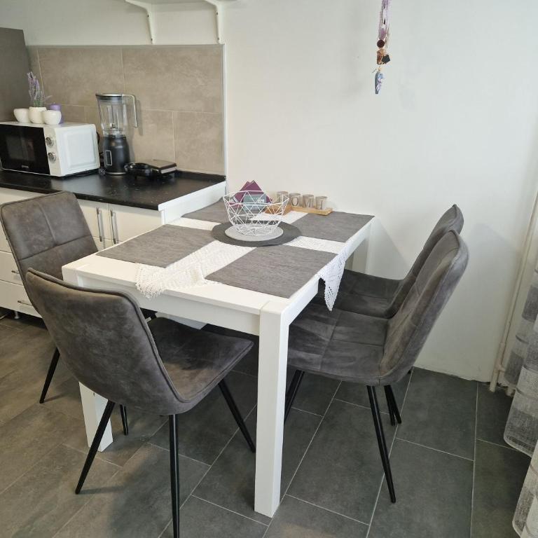 Aparmani Djuric - Apartman sa 2 Spavaće Sobe - 32