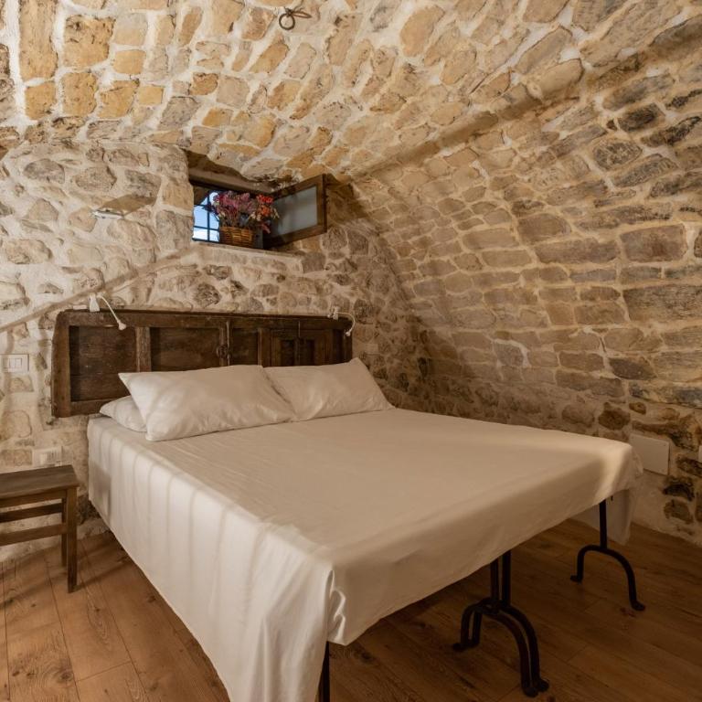Case-grotte degli Avi, esperienza abitativa in grotta - Appartamento Deluxe - 14