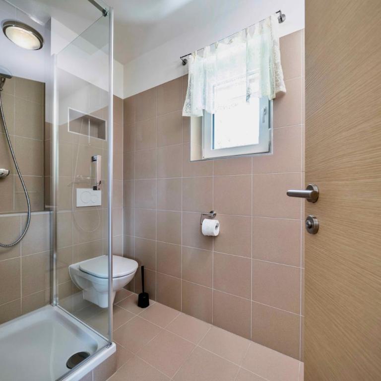 Ferienhaus3 in Seenähe, ideal für 2-6 Personen, voll ausgestattete 85m2 ,2 Bäder - Ferienhaus 3 - 17