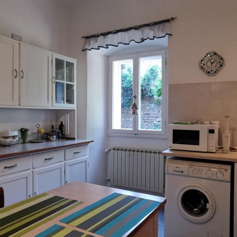 Charming apartment in a 19th century villa - Appartamento con 2 Camere da Letto - 4