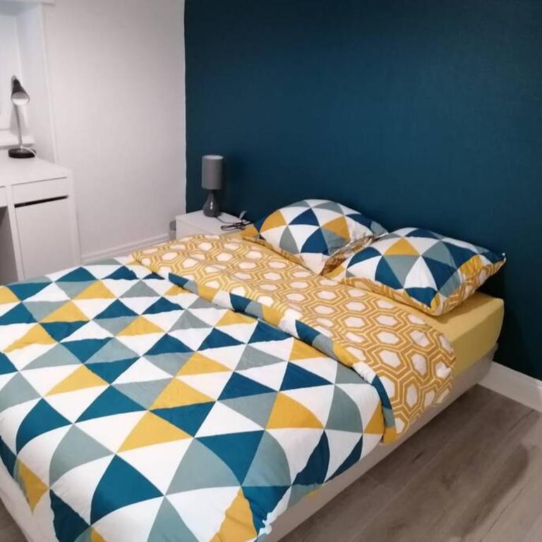 Appartement meublé proche du centre - Wifi/Parking - Appartement 3 Chambres - 1