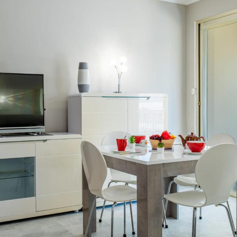 2-Room Apartment with Terrace Sea View - Appartement - 35