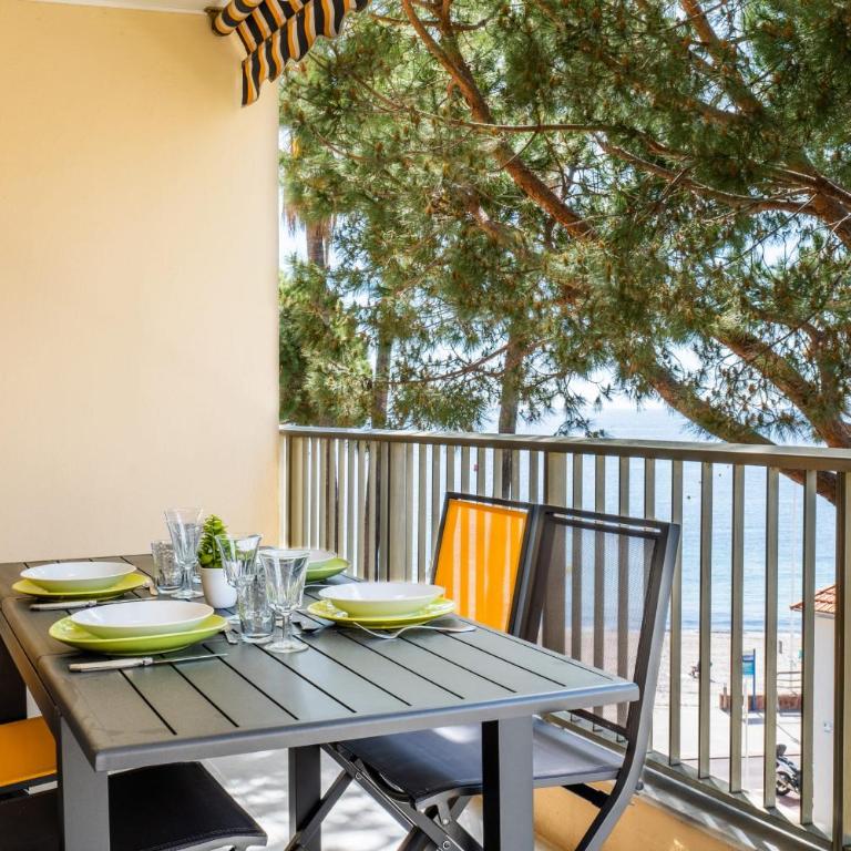 2-Room Apartment with Terrace Sea View - Appartement - 28