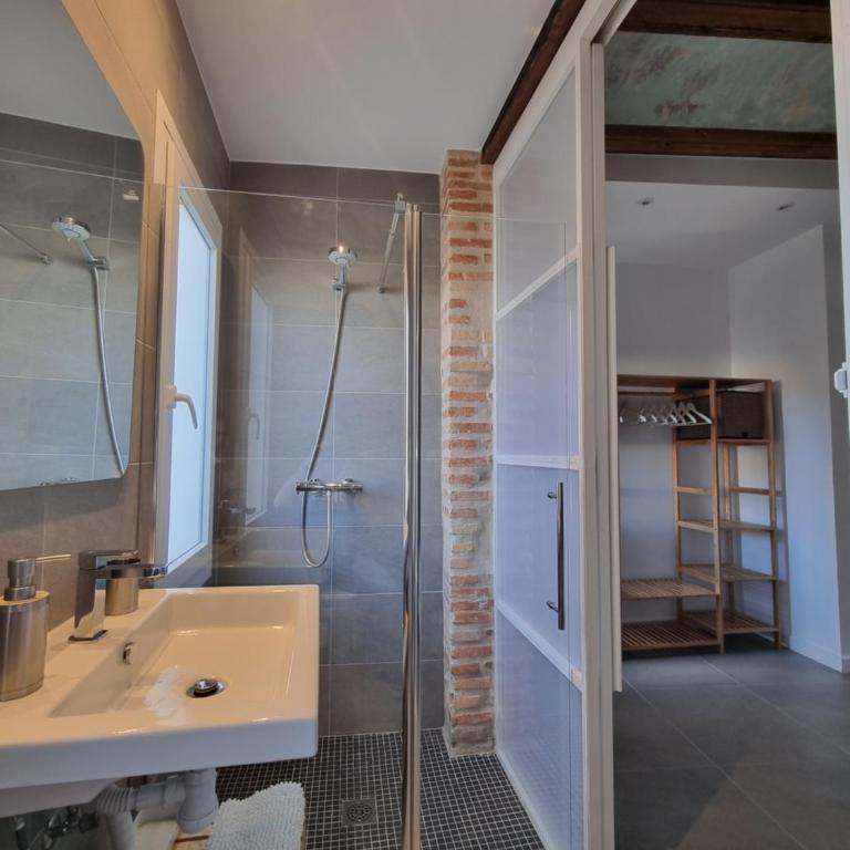 Céntrica y encantadora vivienda. - One-Bedroom Apartment - 6