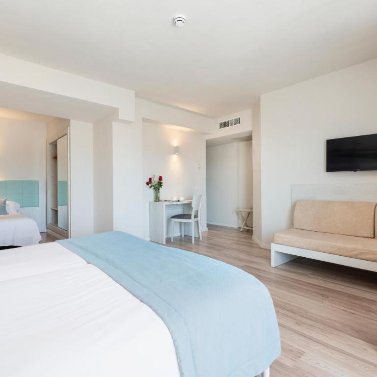 O7 Nordeste Playa - Superior Family Room - 5