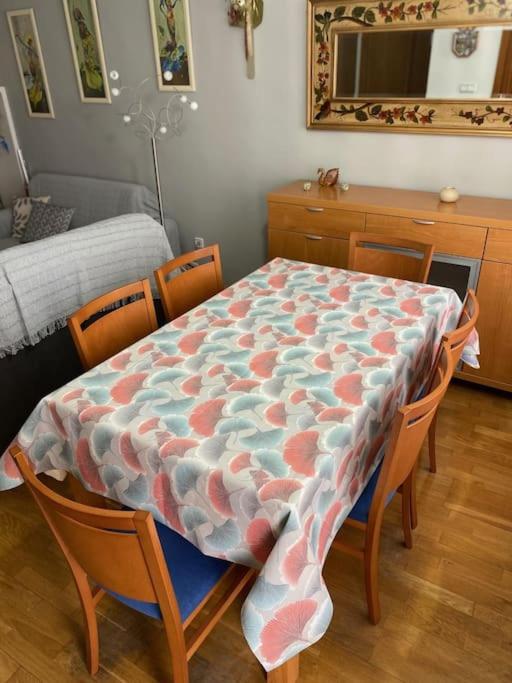 Acogedor y céntrico apartamento en Jaca - Wifi - Apartamento de 2 dormitorios - 12