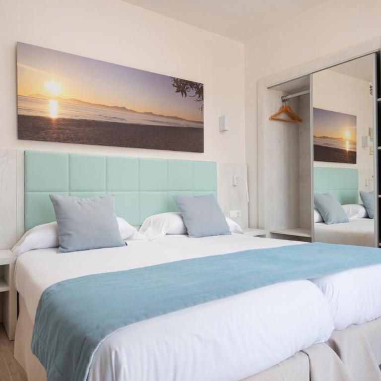 O7 Nordeste Playa - Deluxe Double Room with Balcony and Sea View - 7
