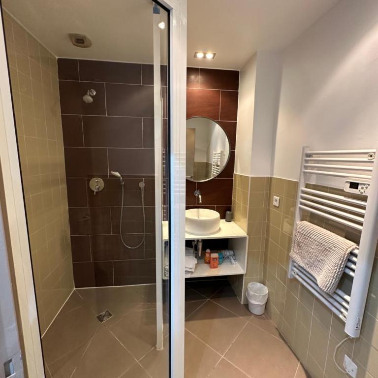 Charmant studio centre ville Cannes - Appartement 1 Chambre - 8